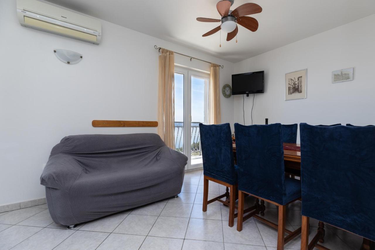Apartments With A Parking Space Mimice, Omis - 2805 외부 사진